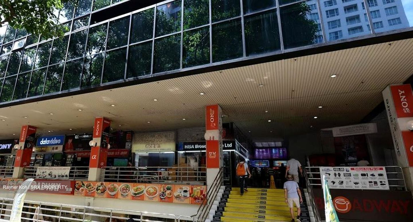 Sim Lim Square (D7), Shop House #458085011